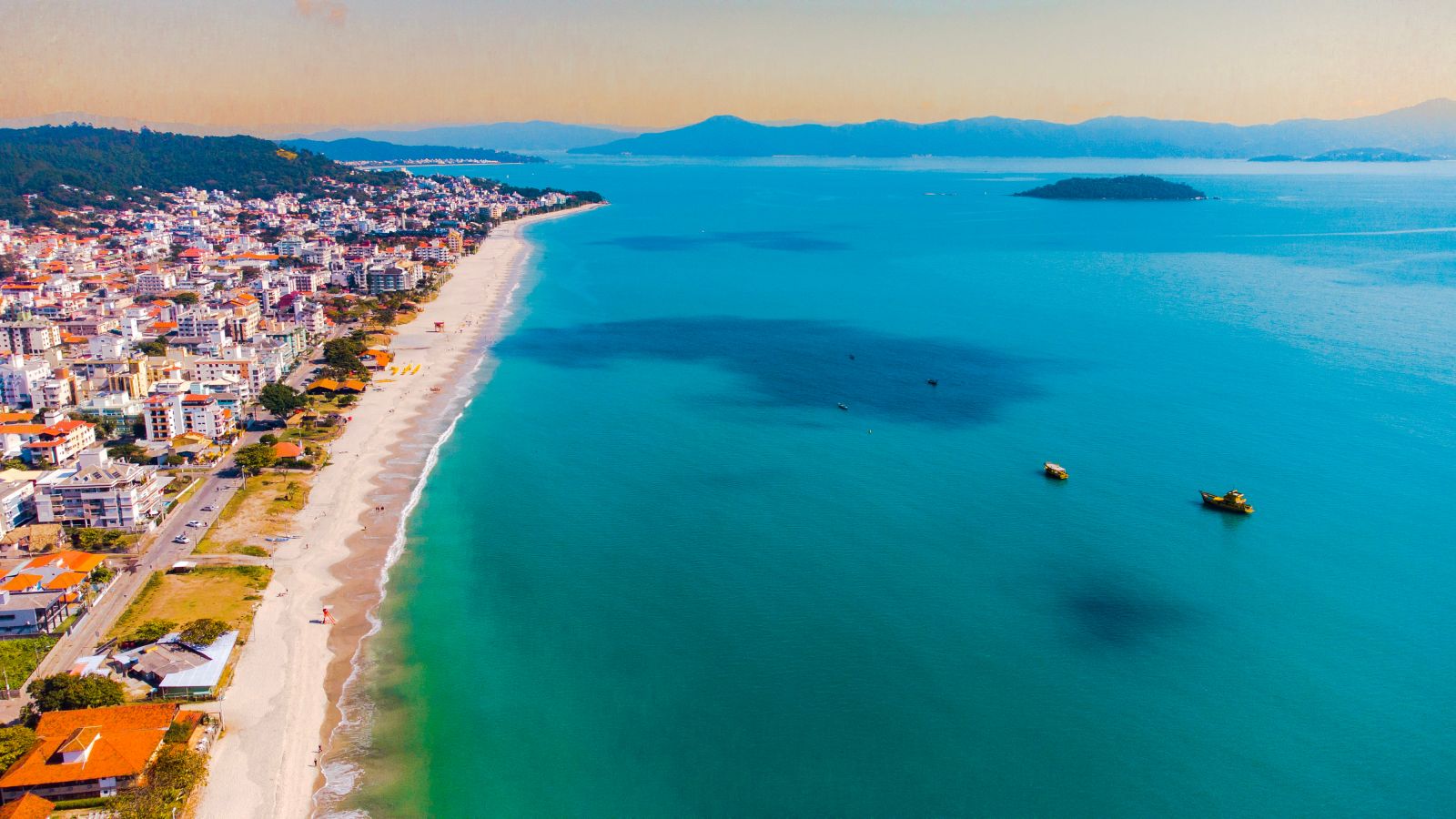 Praia de Canasvieiras, Florianópolis